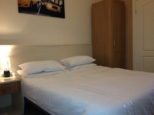 Inn On The Broadway Woking Ngoại thất bức ảnh