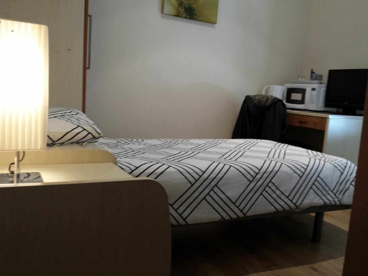 Inn On The Broadway Woking Ngoại thất bức ảnh